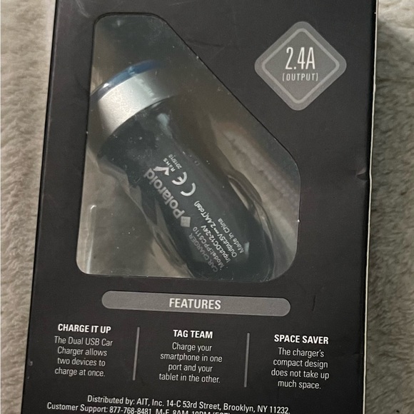 Dual USB Car Charger Polaroid brand - Picture 2 of 3